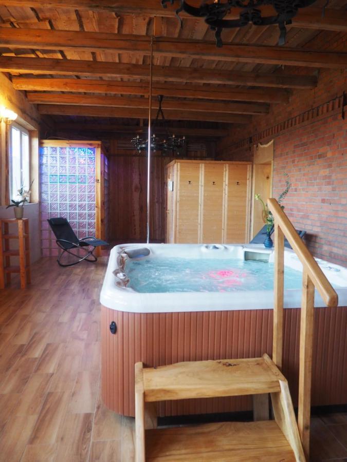 Landidyll Mit Wunderschoenem-seperatem Wellnessbereich *